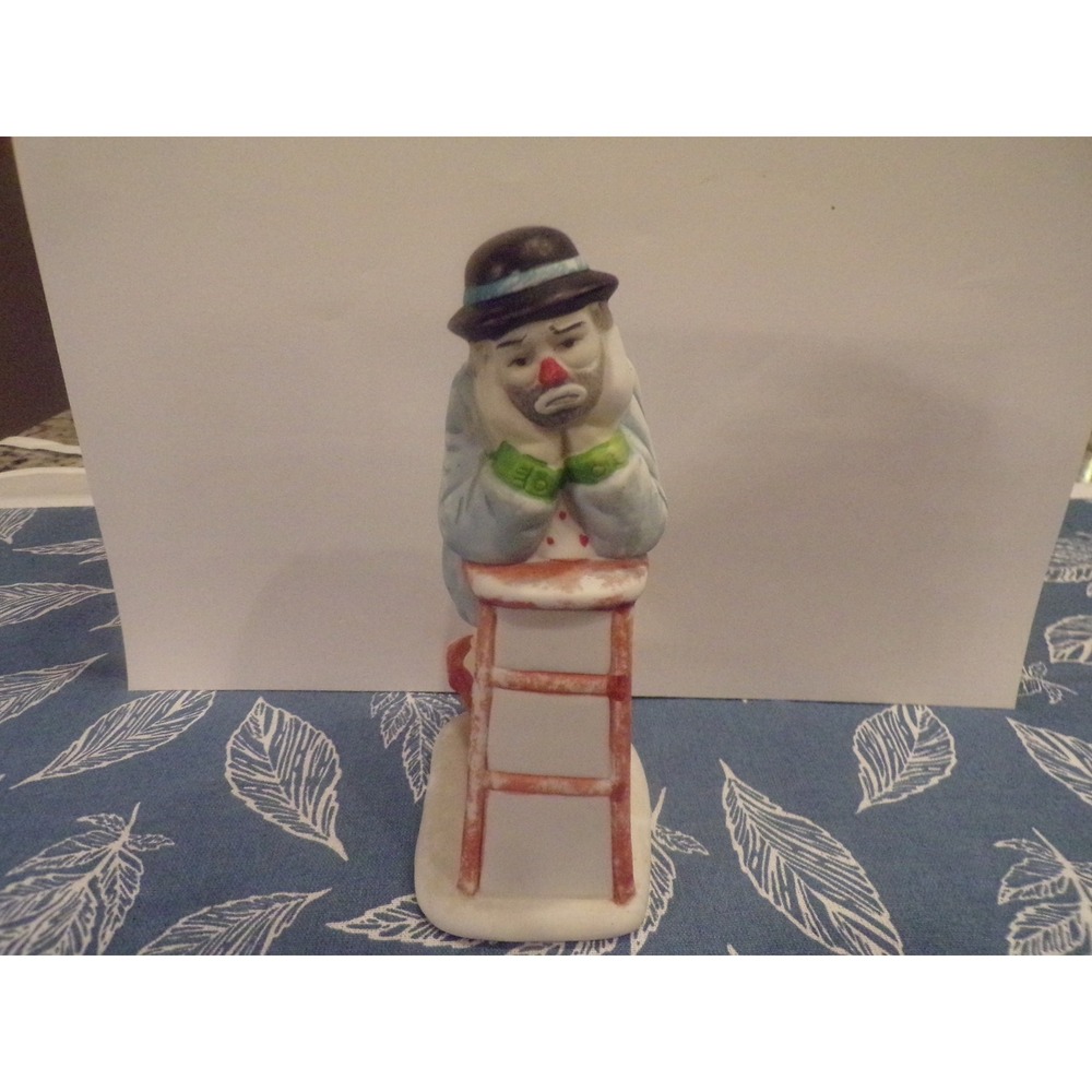 Emmett Kelly Jr Flambro Figurine Small Sad Clown Leaning on stool Vintage